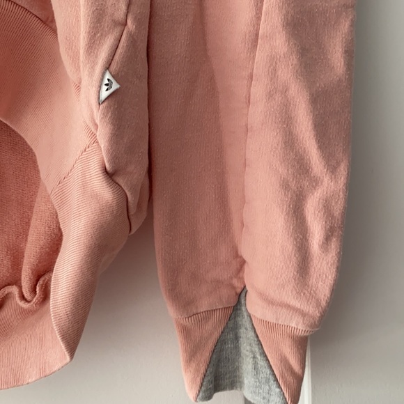 Adidas Original open back long sleeve top - Picture 2 of 6